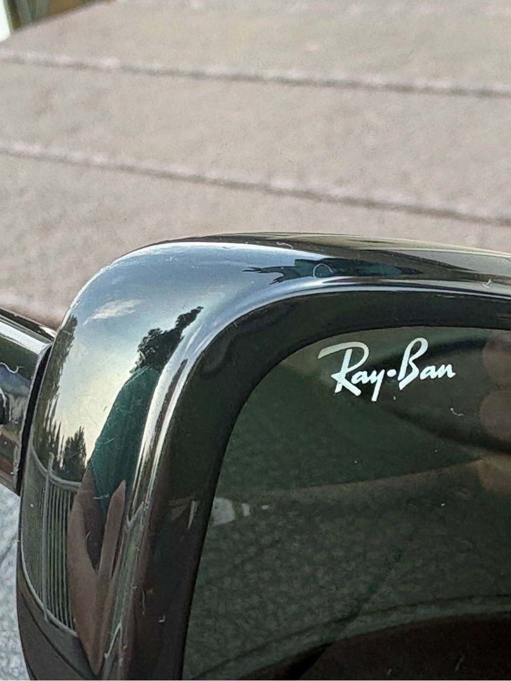 Ray-Ban Black Frame Sunglasses with Black Case / the Jackie Ohh - Picture 7 of 12